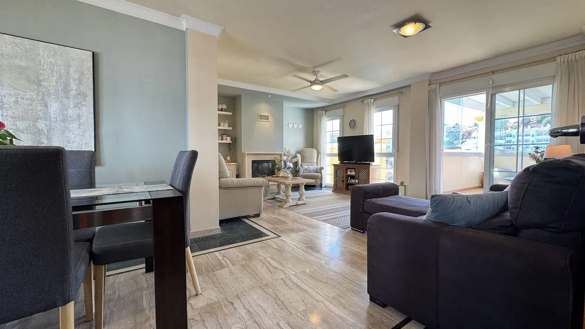 f87eaf28-5aeb-4ec8-abb0-d13512c12f29