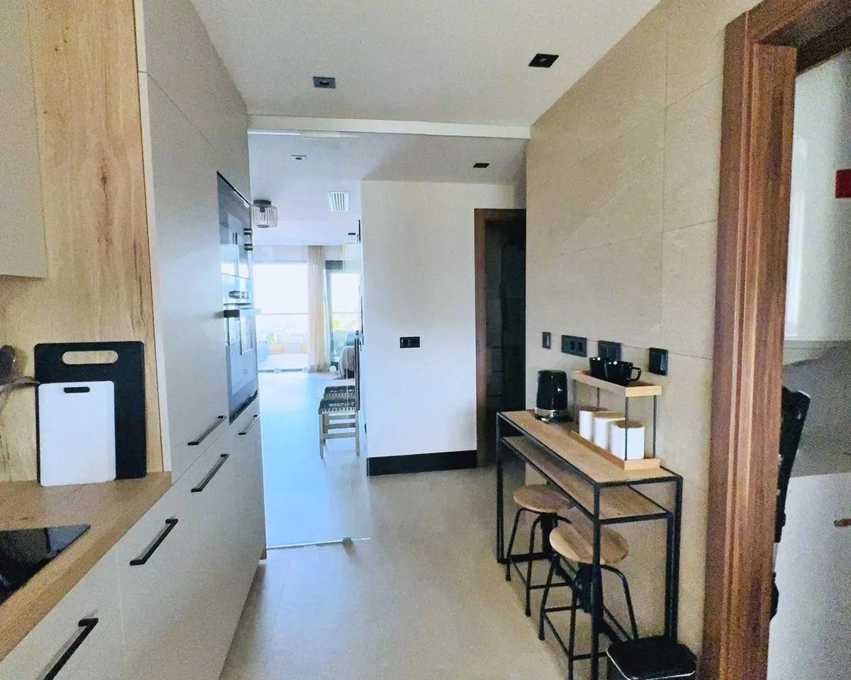 37db811b-30d6-4b99-8e8b-0a2357f3ddbf