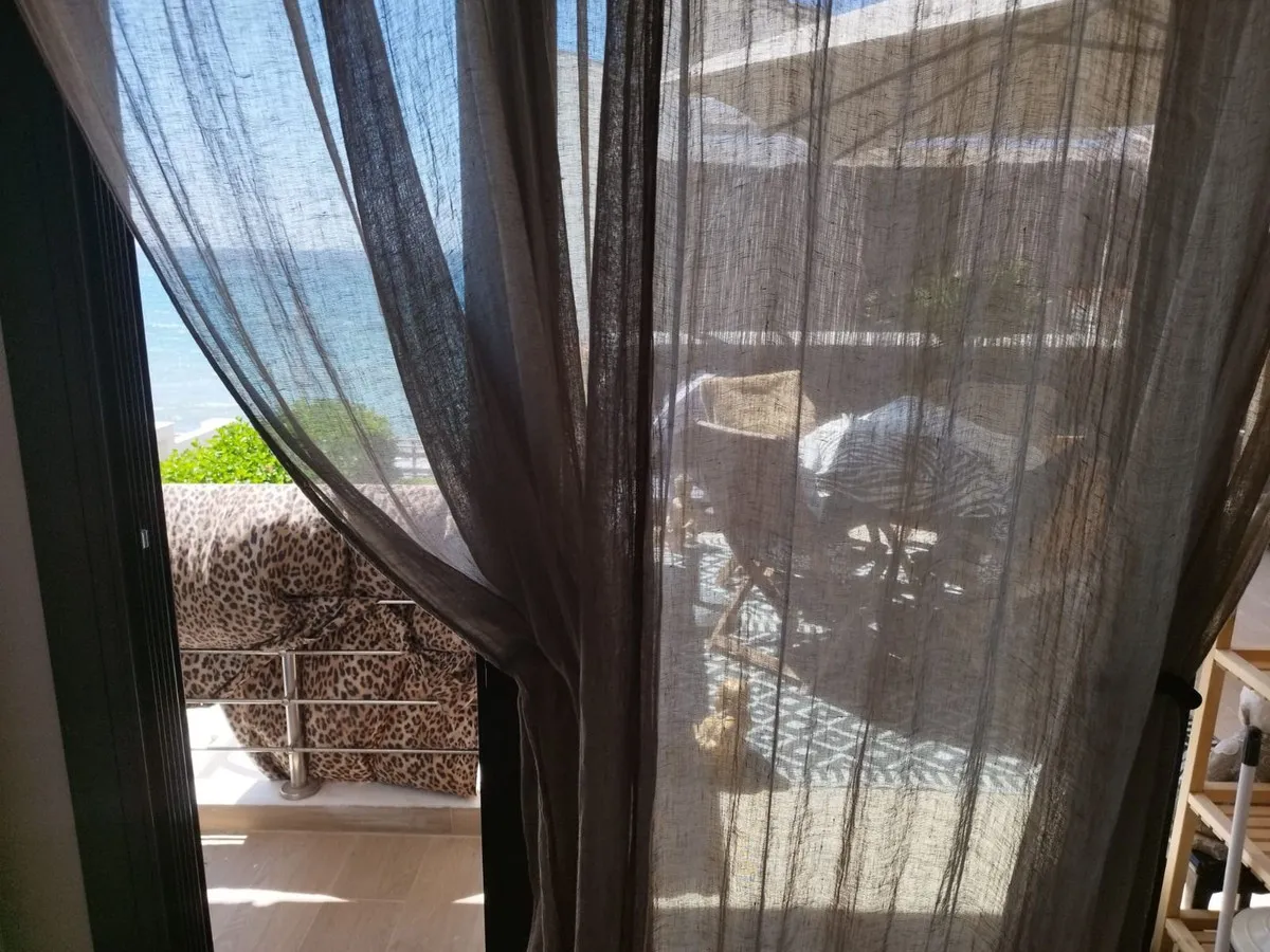 9ba5815a-c70f-49da-a06d-f6b9c45af648