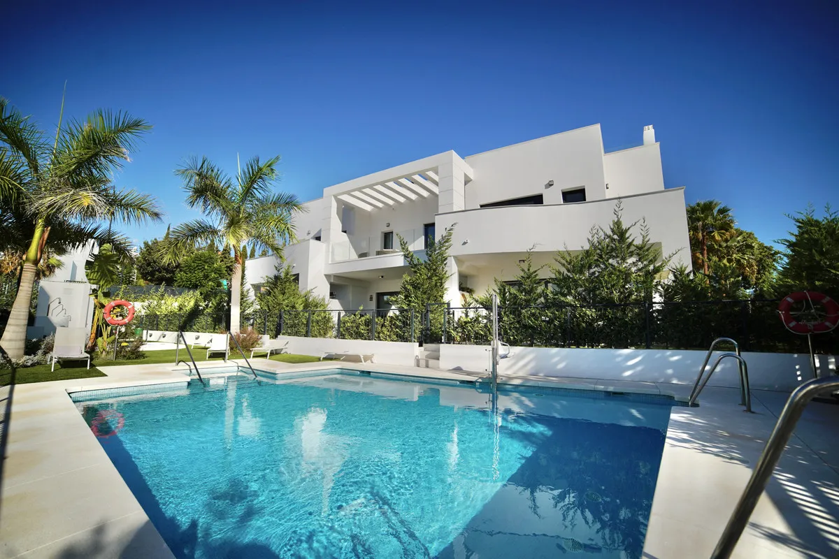 fba2919a-8015-4f3d-8ace-815e4efde038