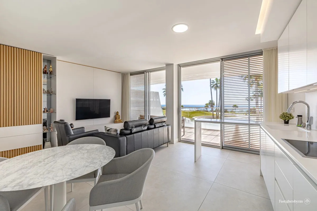 4f4128c7-0d89-4ad0-8863-33cf422cc7ea