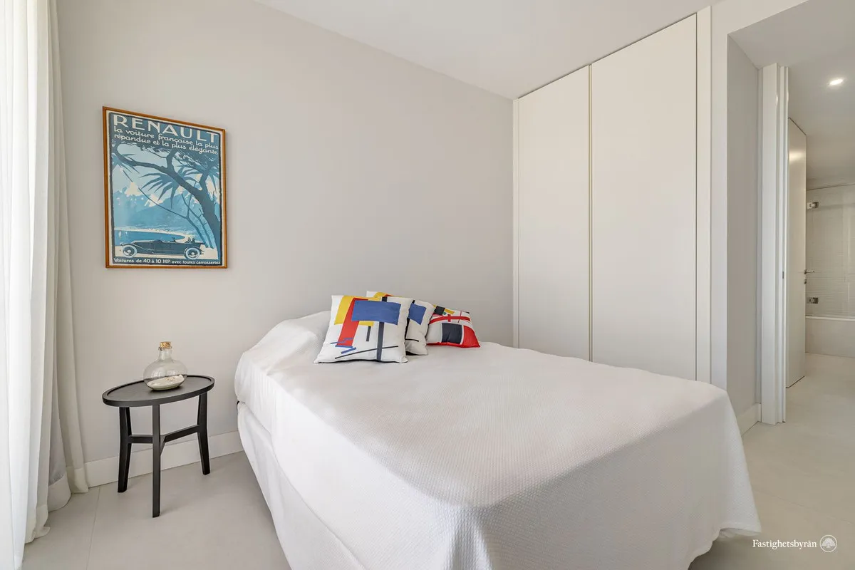 967aa13c-5b06-46ad-87ce-6cdcdfa4627b