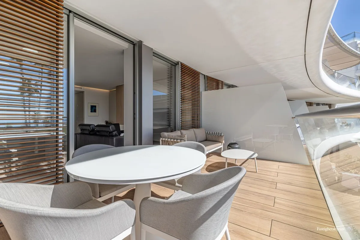 d0e8dcbe-a33f-4f9a-8ffe-abdc900ed153