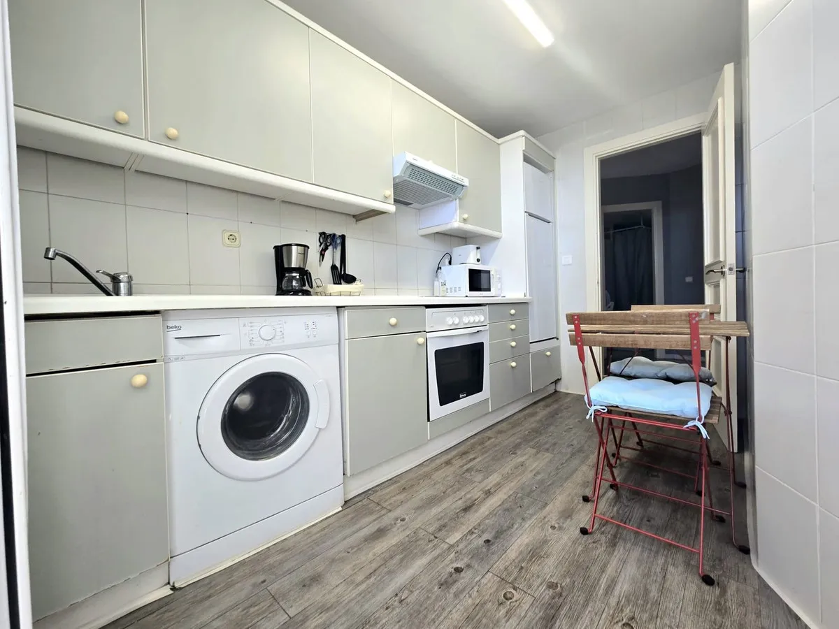 4f01b9e8-f701-421f-9b4d-10ffc3abbf56