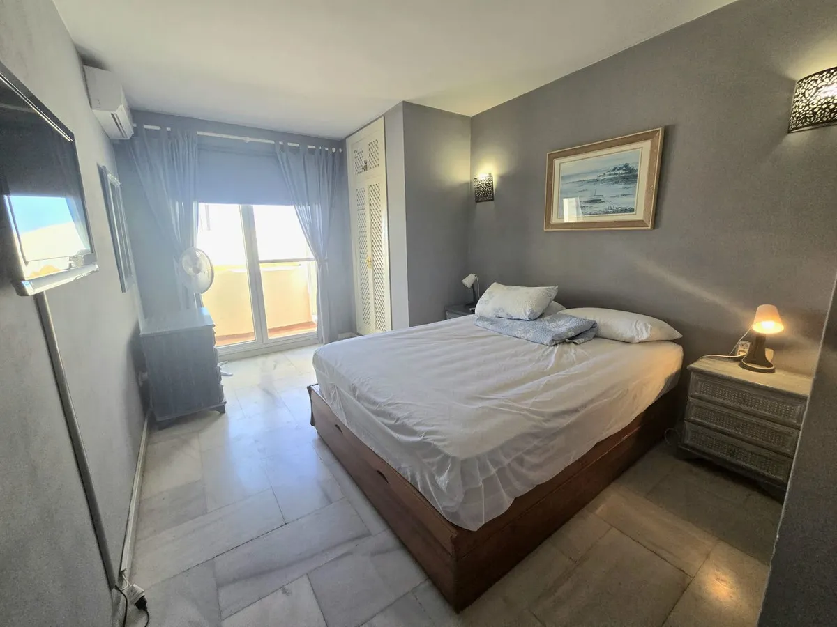 c4a38b04-052f-4ec6-9ef7-a15d546fc9d5