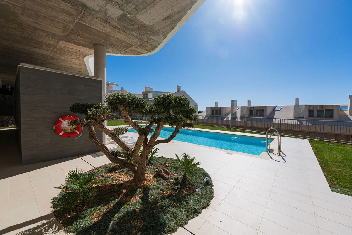 1b4f0043-a5e3-4ef6-b004-552e101d6b21