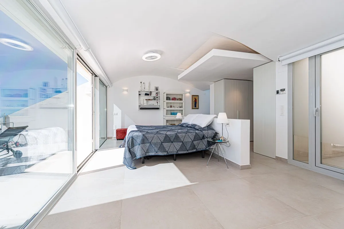 98752214-1e0e-4ed6-9ec0-7d428aa3e51d