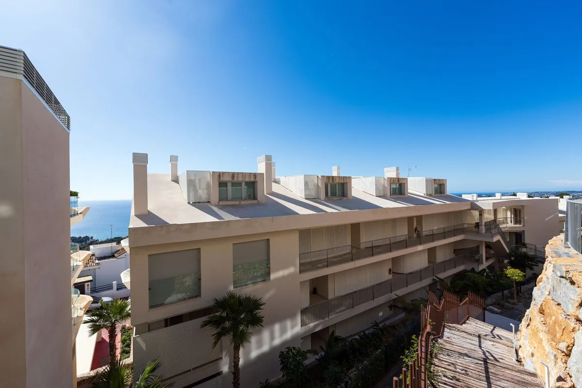 99644d48-b95e-475b-b804-1acf9a1fd642