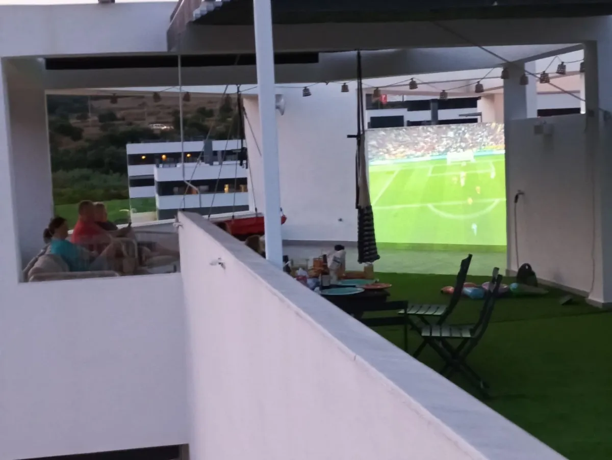 abdcbcb7-cc8d-4121-9434-121a3dcc36af