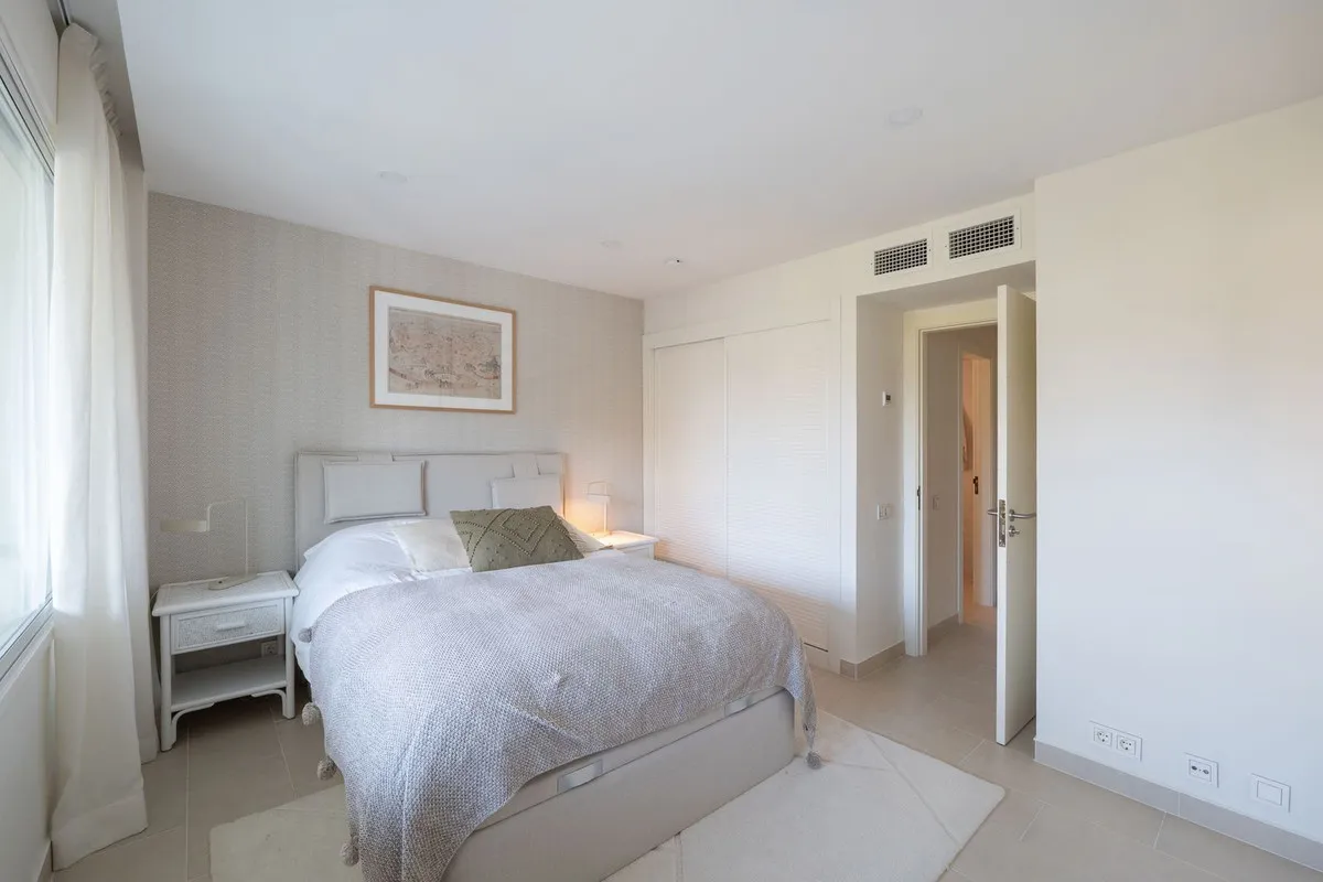 296f3684-9d2b-4572-969c-8e3bf22fe86d