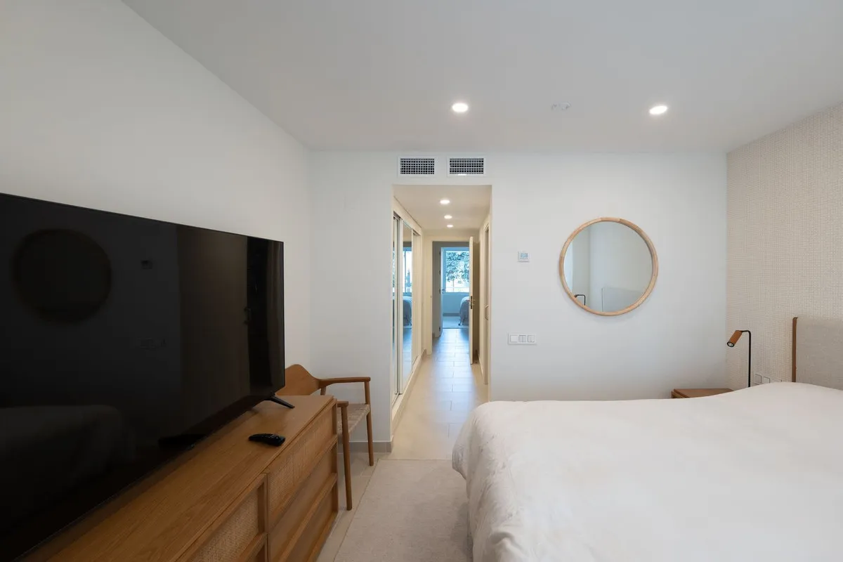 b6016d65-9b43-4174-a1de-2b6db0f9cffc