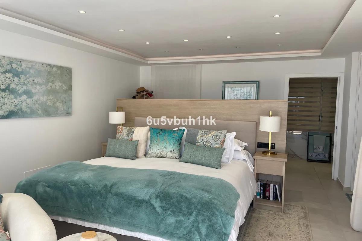 25ba01d1-d260-4bbc-986b-0c73e0dcf061