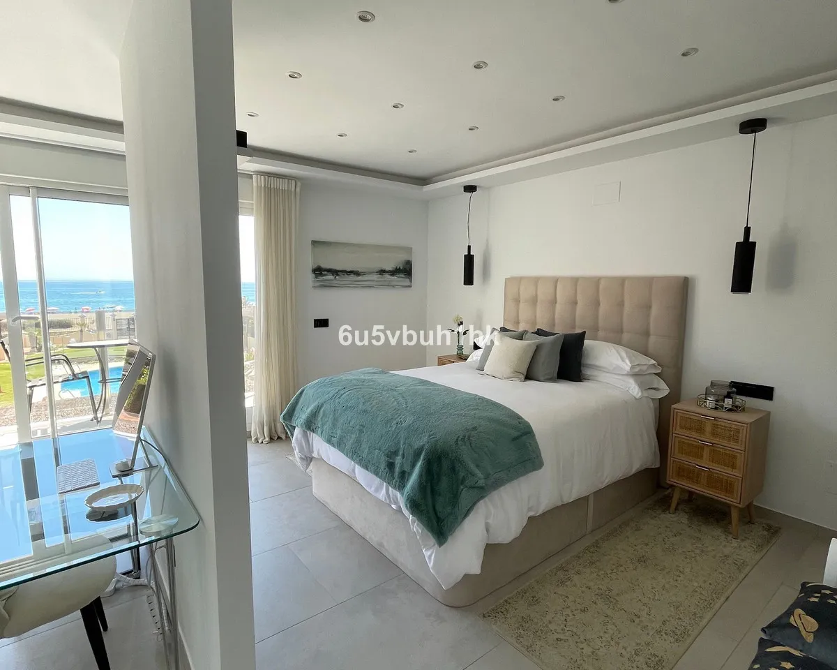 64017802-6549-4baf-b044-4b3cc2bacf31