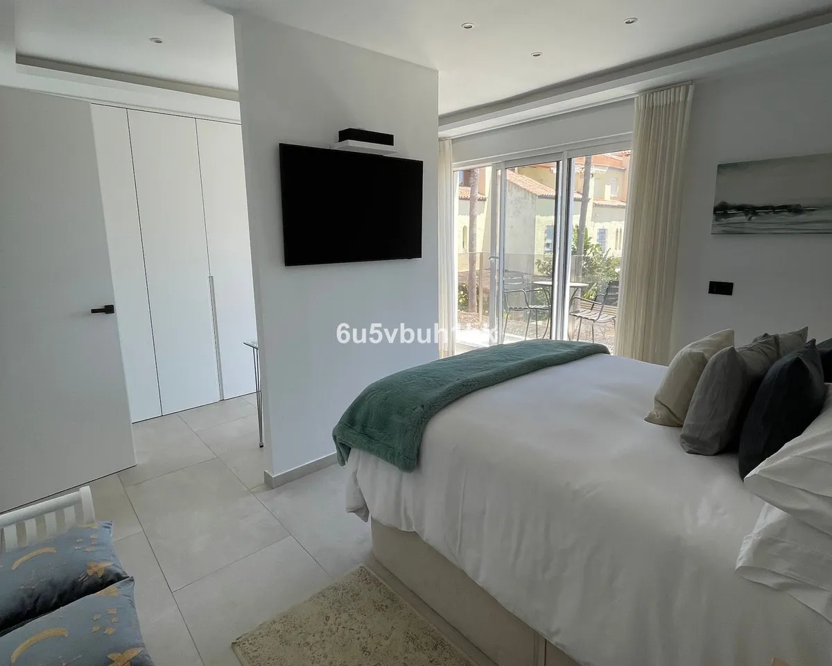 a1a679dc-3353-4378-97de-6172d03e6e6d