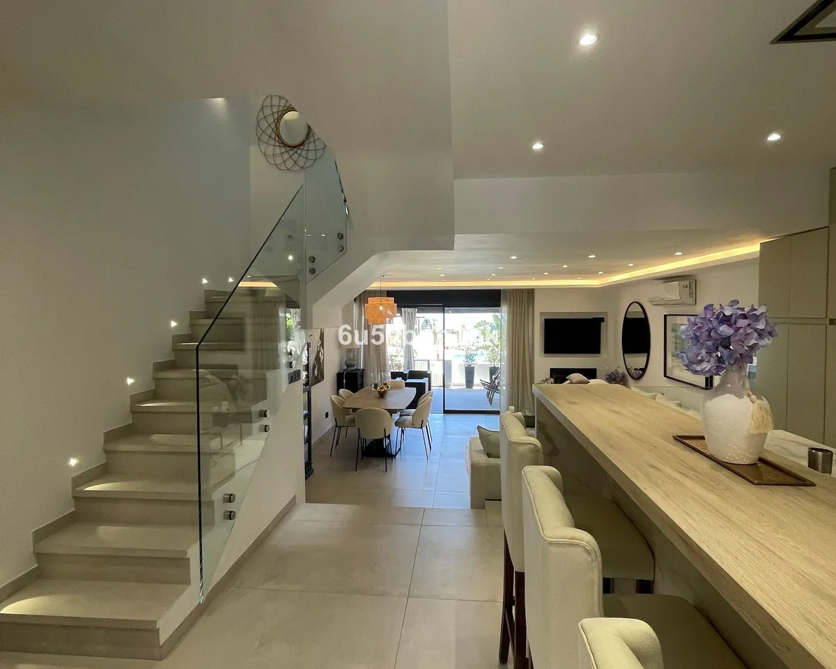 f026ac8f-eedd-42a0-803e-8479e623c2d5