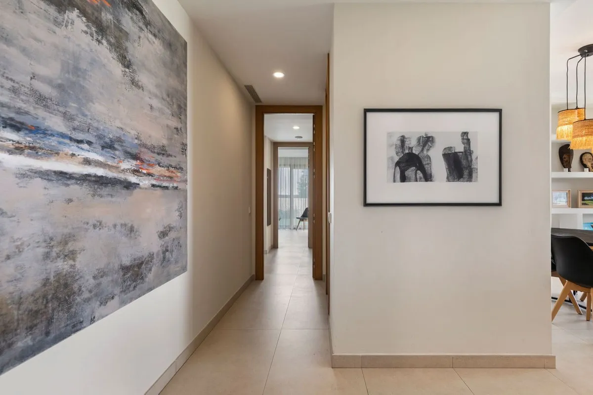 96dd0103-5d9c-4b04-b43d-d96d4978ca4b