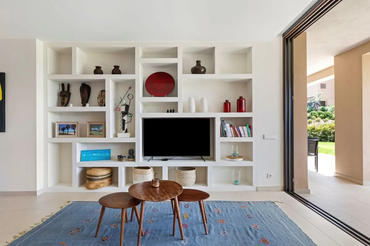 c8ba49ff-baaf-465c-81ed-01d630e5c864