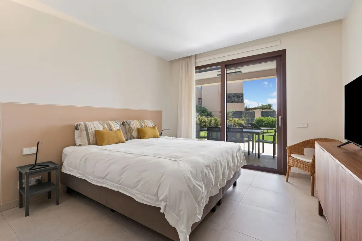 e312fbbe-9844-4069-9a6e-6bae138bf64a