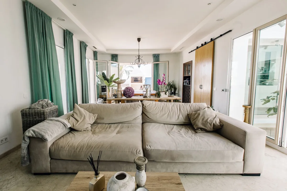 22227011-b01e-4786-bc11-9db78eb04f8b