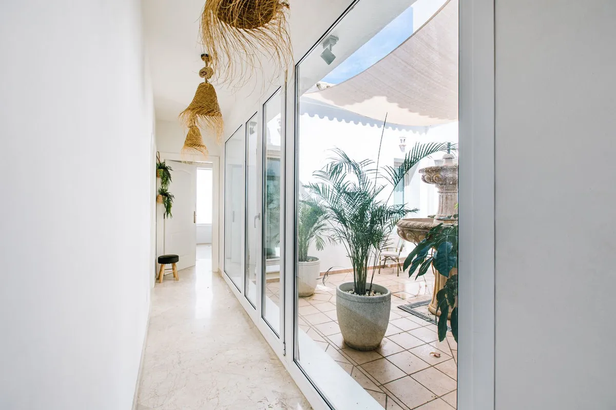 5f911a36-016b-439e-9f4c-2ef507b670e8