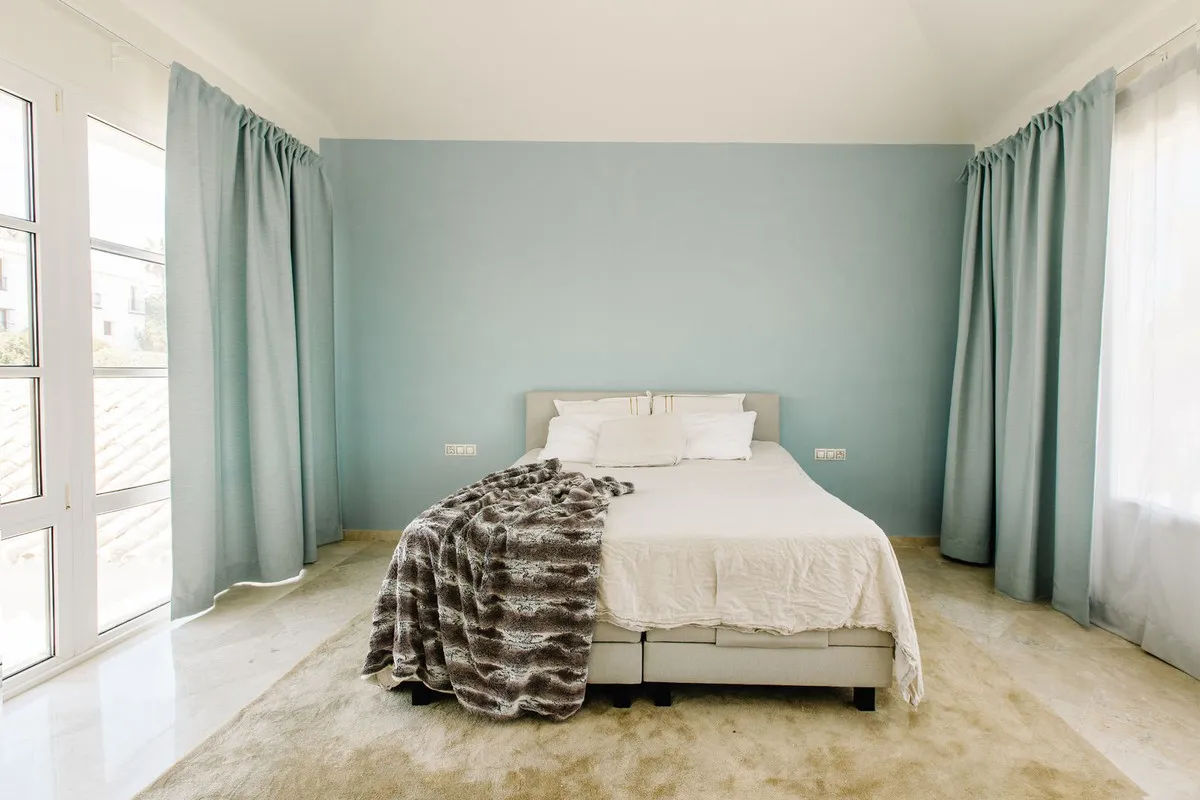 9a0355ec-e111-467f-85d2-660d732154df