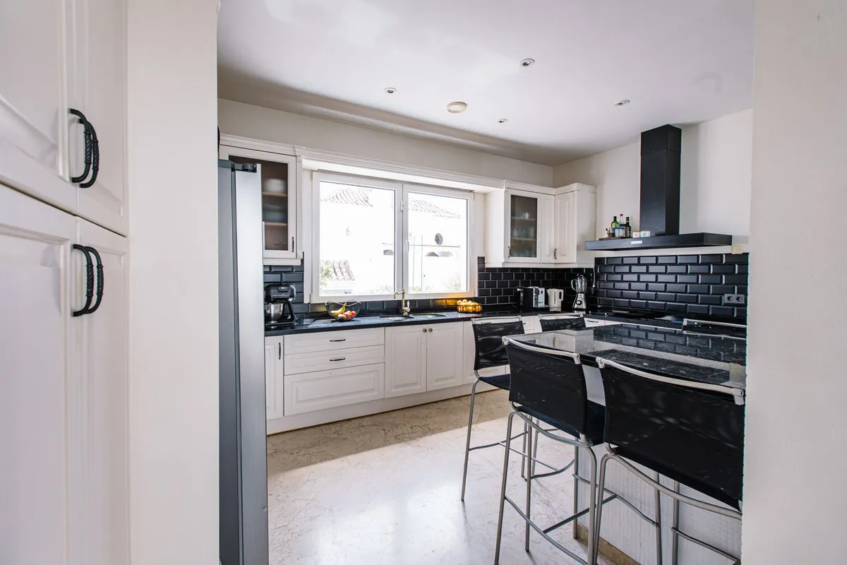 e327fd6f-78a3-4101-a4a0-c76524997d41