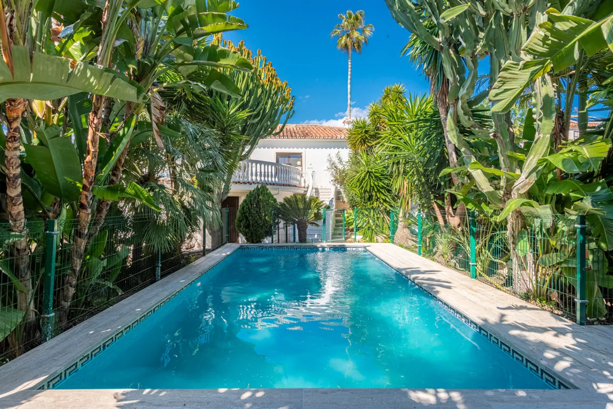 08399f8a-aeab-4a0a-8a0e-ac14fca0c924