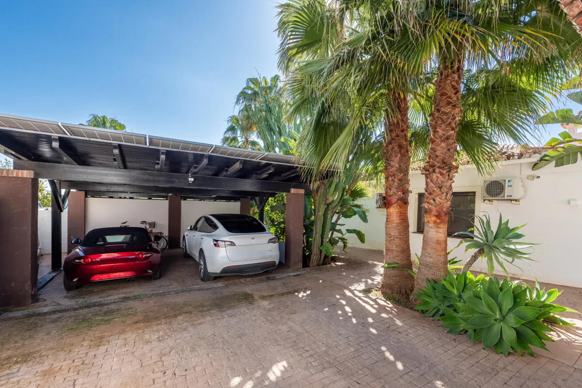 0f13576f-6d23-448c-a471-e92fe9b6c97c