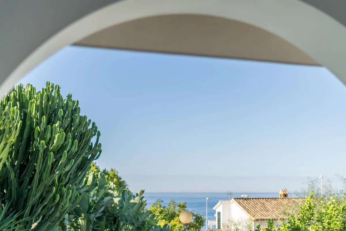 40fe31cc-4319-49f9-8c16-341b35c04760