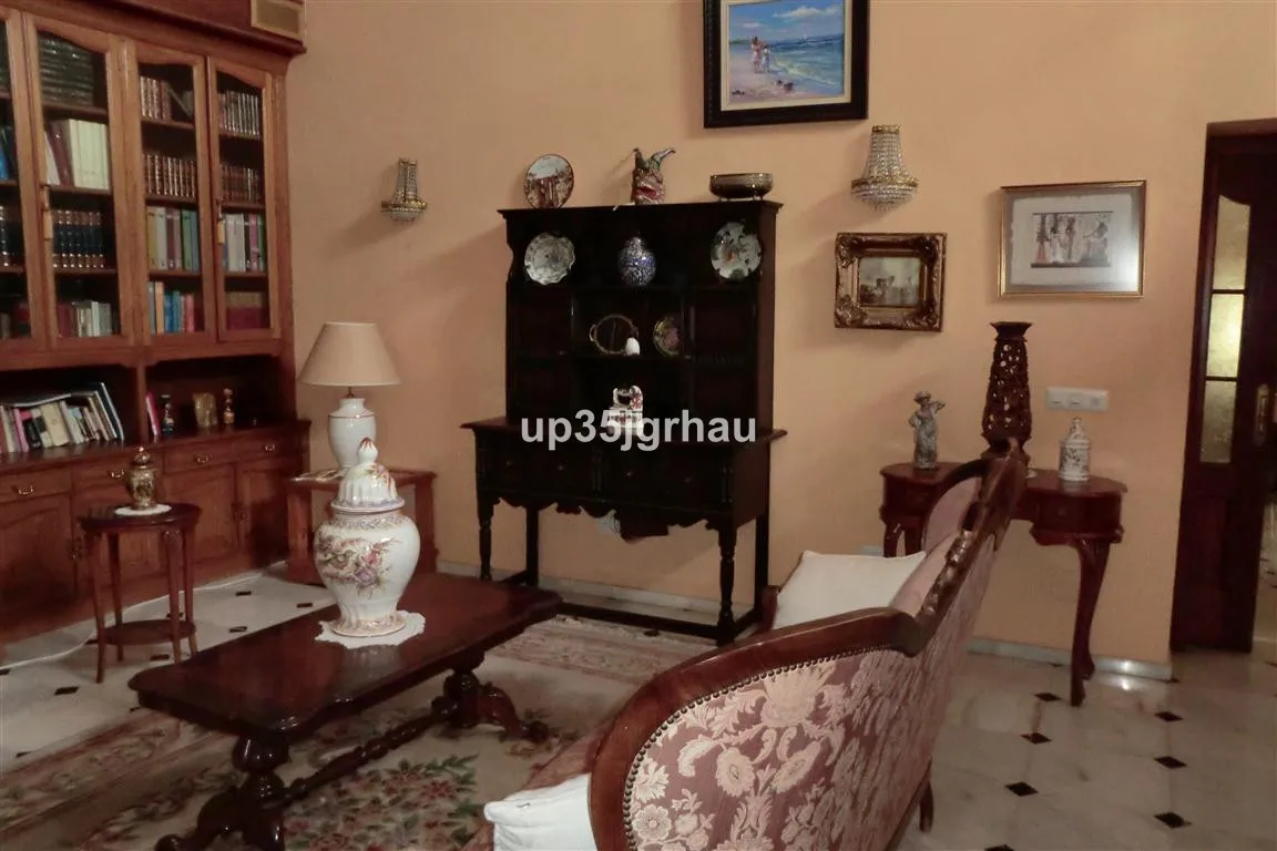 634f6598-e18e-42fe-b3b6-d882f9cd7039