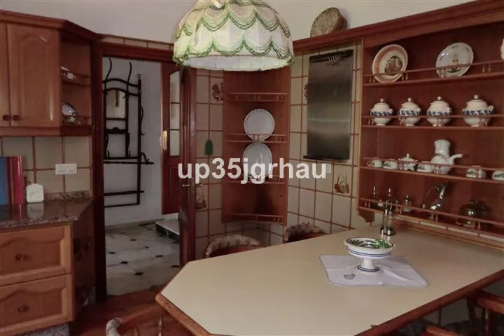 8fa550db-9b6f-4814-9b75-5c76fa2de9a9