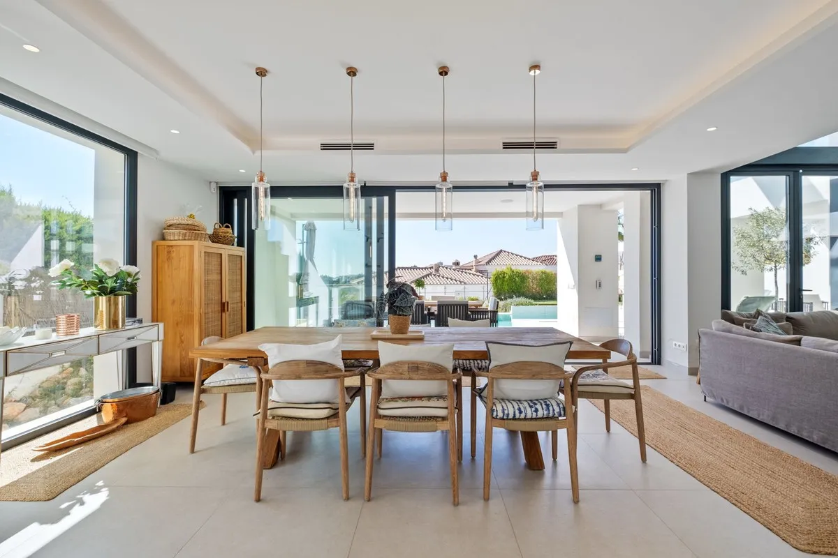 5d46d7a9-7424-4f81-b757-4279ffeba533