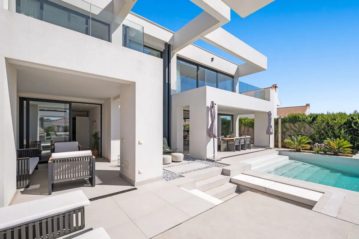 910a5932-b4d5-420c-b842-4b71ea2c1ee0