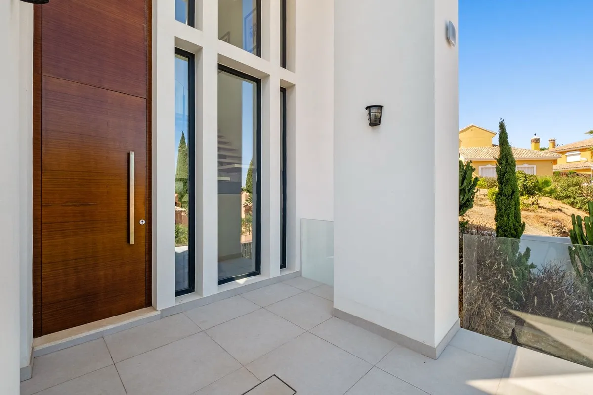 b5a79e40-d6a9-48ba-b2d3-0b04c044b694