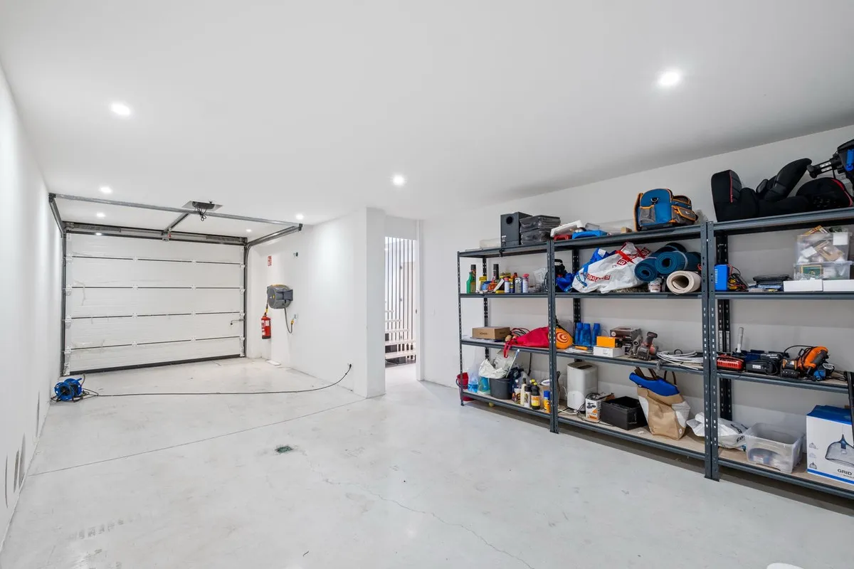 b9c819ad-352f-45fd-a80f-5b60b7320e87