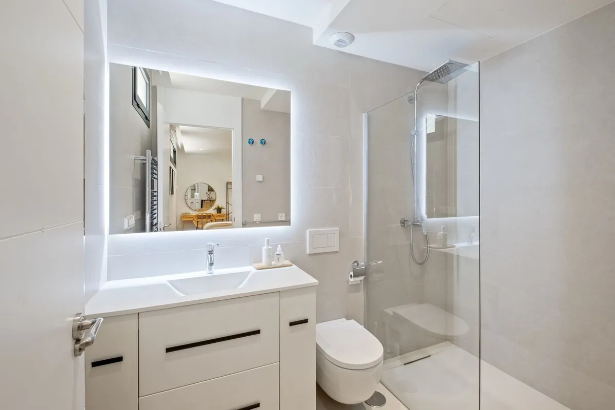 e30d6076-de21-420f-a5a9-17e0ee9020fd