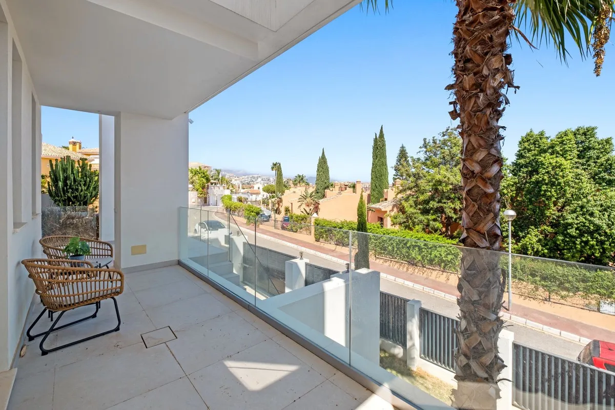 ec646f8d-7597-4aec-a80c-0ef4bfd69471