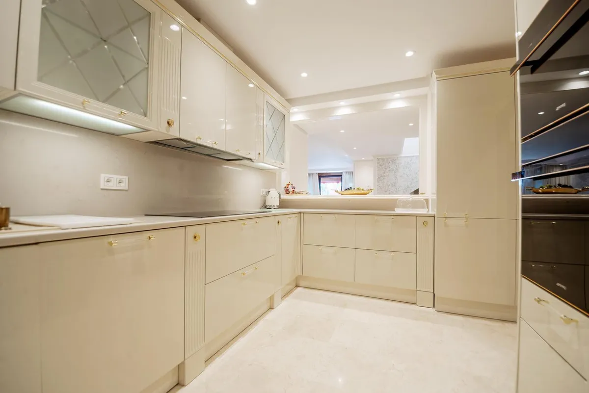 fc5459ad-8ea4-40a9-afd7-0406680651ad