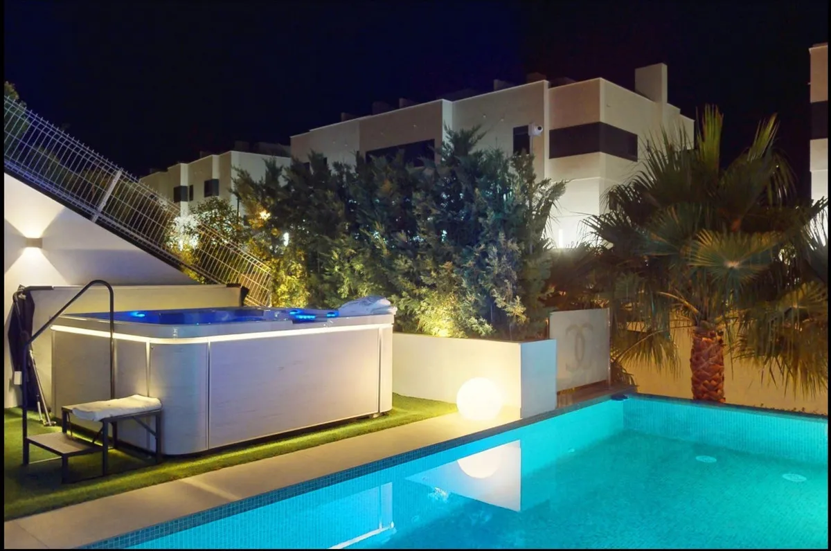 0daa6946-4e52-4650-9b4c-7f59820a3e4b