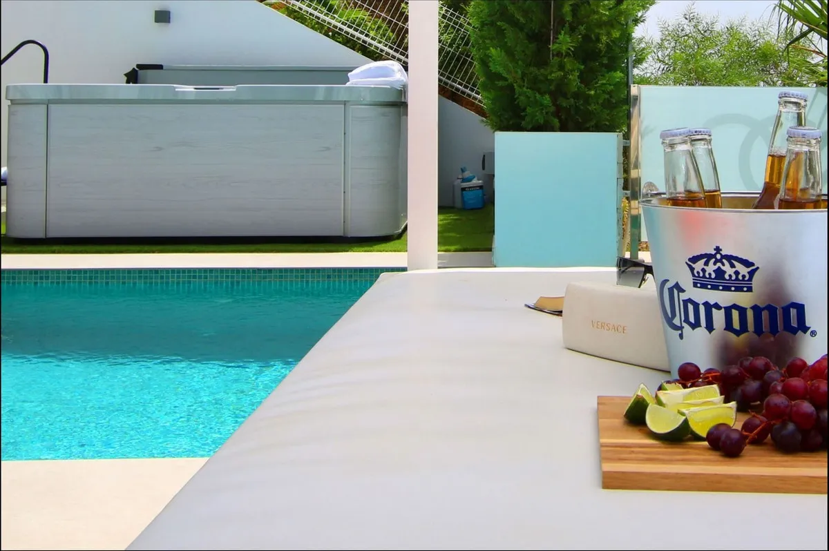 1b63608b-5eaf-44c1-b32b-760e8a1d1274