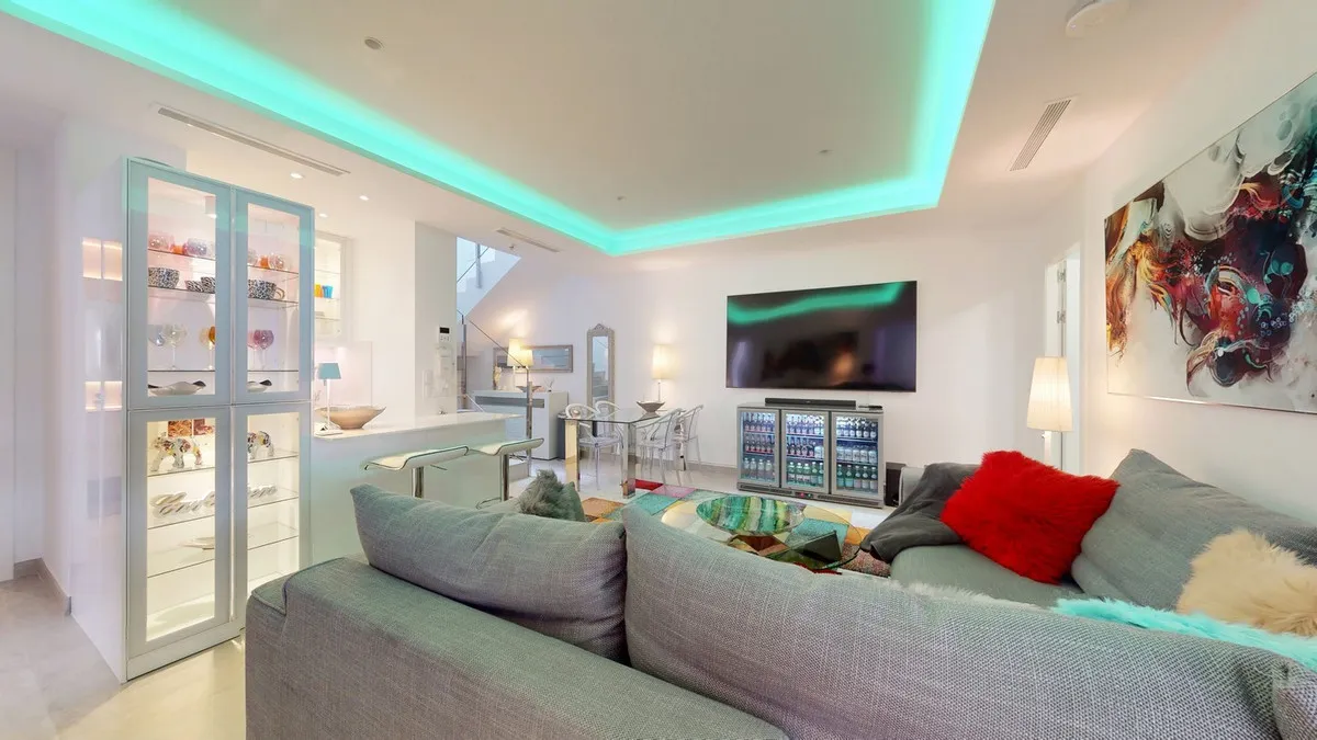 371f5d58-de71-4361-9cfa-320fe86907f0