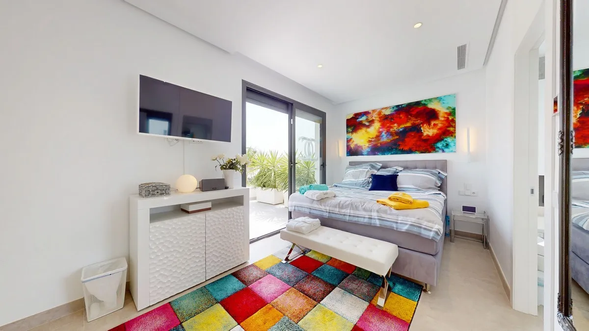 7bb304df-a48e-4e85-9d3e-e3bd74d50b4f