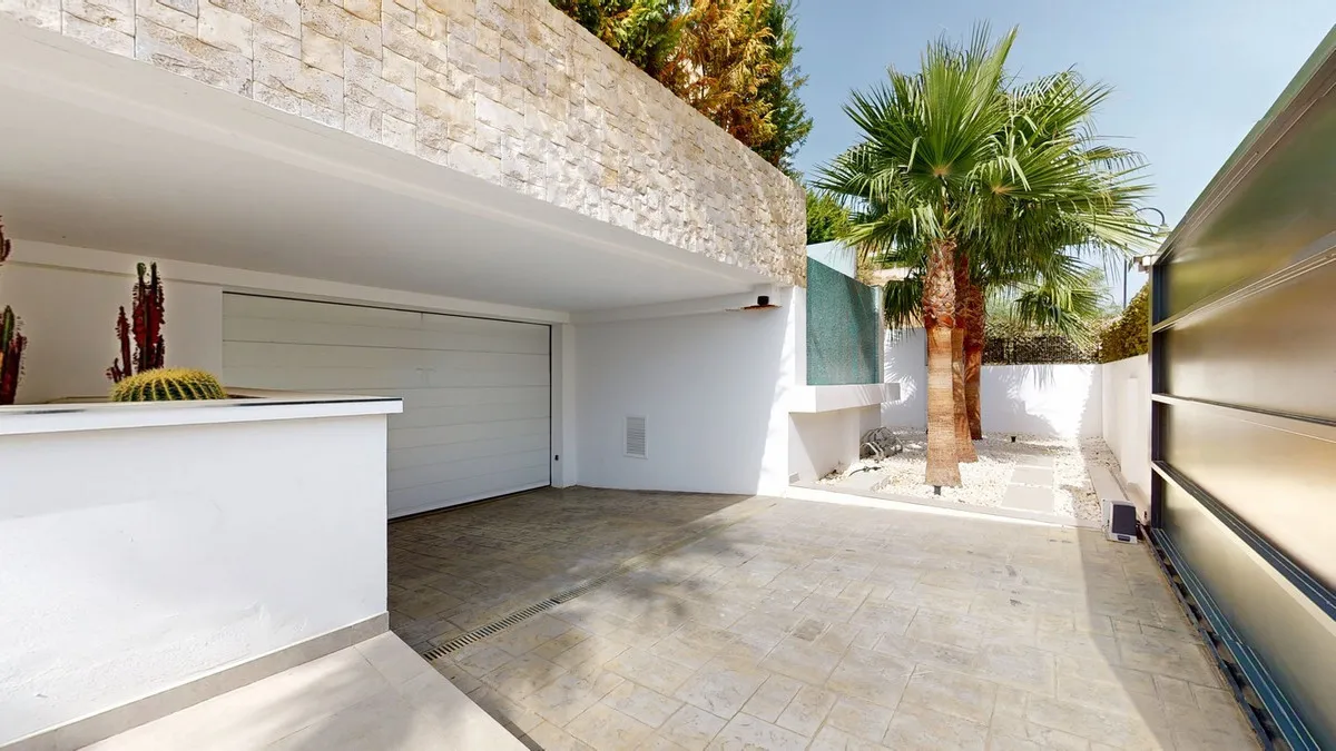 91c23efe-ee1d-47b4-9fdd-04a15d7edccd