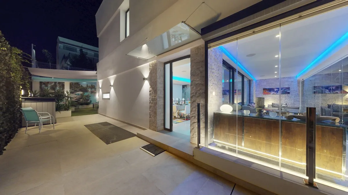 9c4dda9e-c11a-4e29-b9b3-28f5571d779a