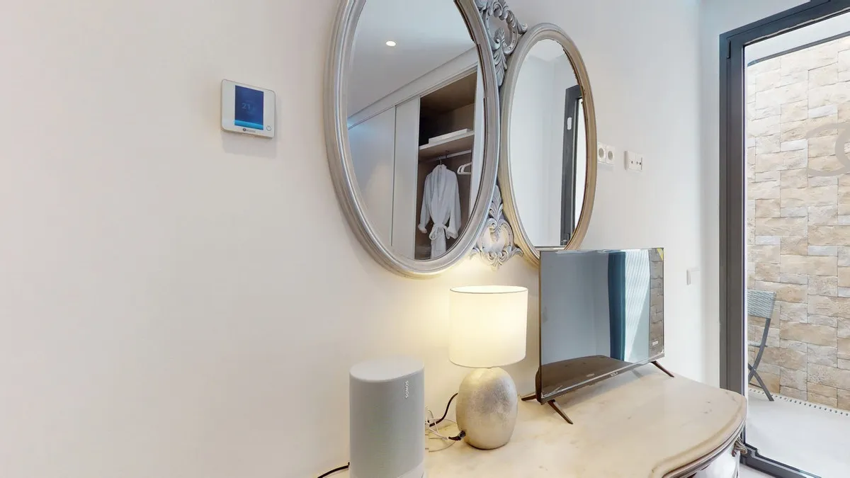 b4e0e123-8cfe-4daf-877a-c40358f642c8