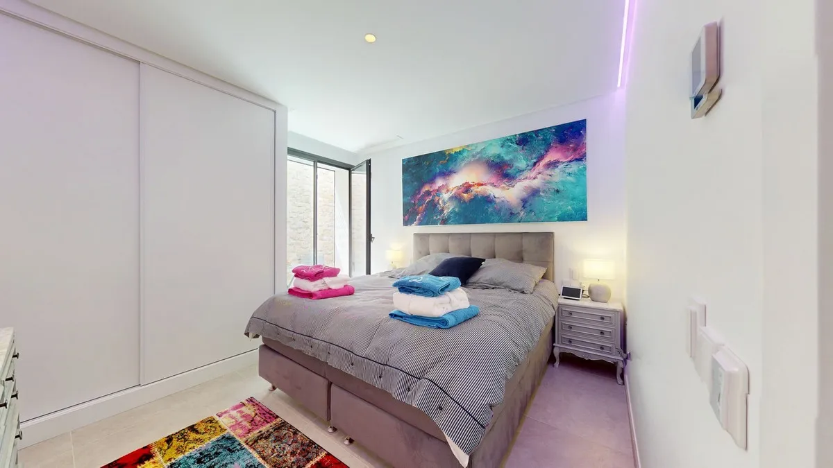 fa88cd03-46d0-42e5-aedc-1f39014e05a8