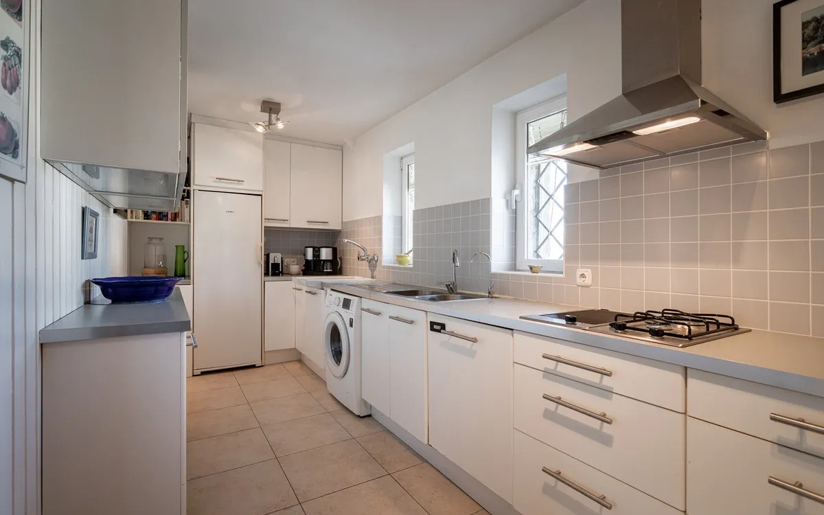 2defd7c7-eeb3-4a64-90ab-b52326338415