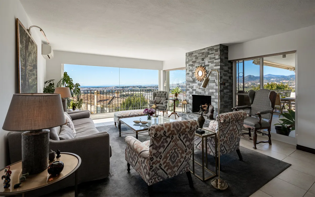 5b67903d-9303-439e-aac1-b0e49d91298f