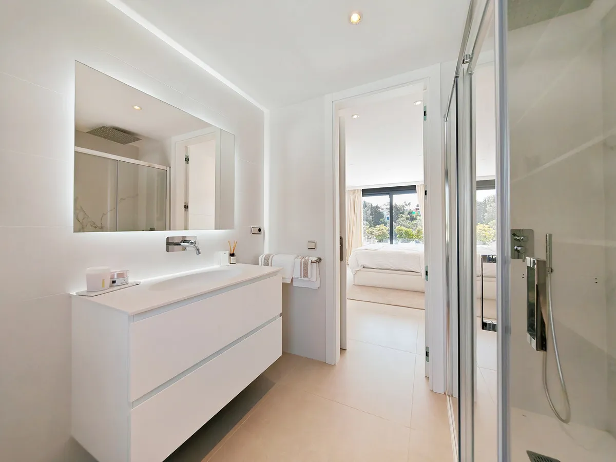 eee5599d-0e12-4ff8-8d26-b0051ec6a995