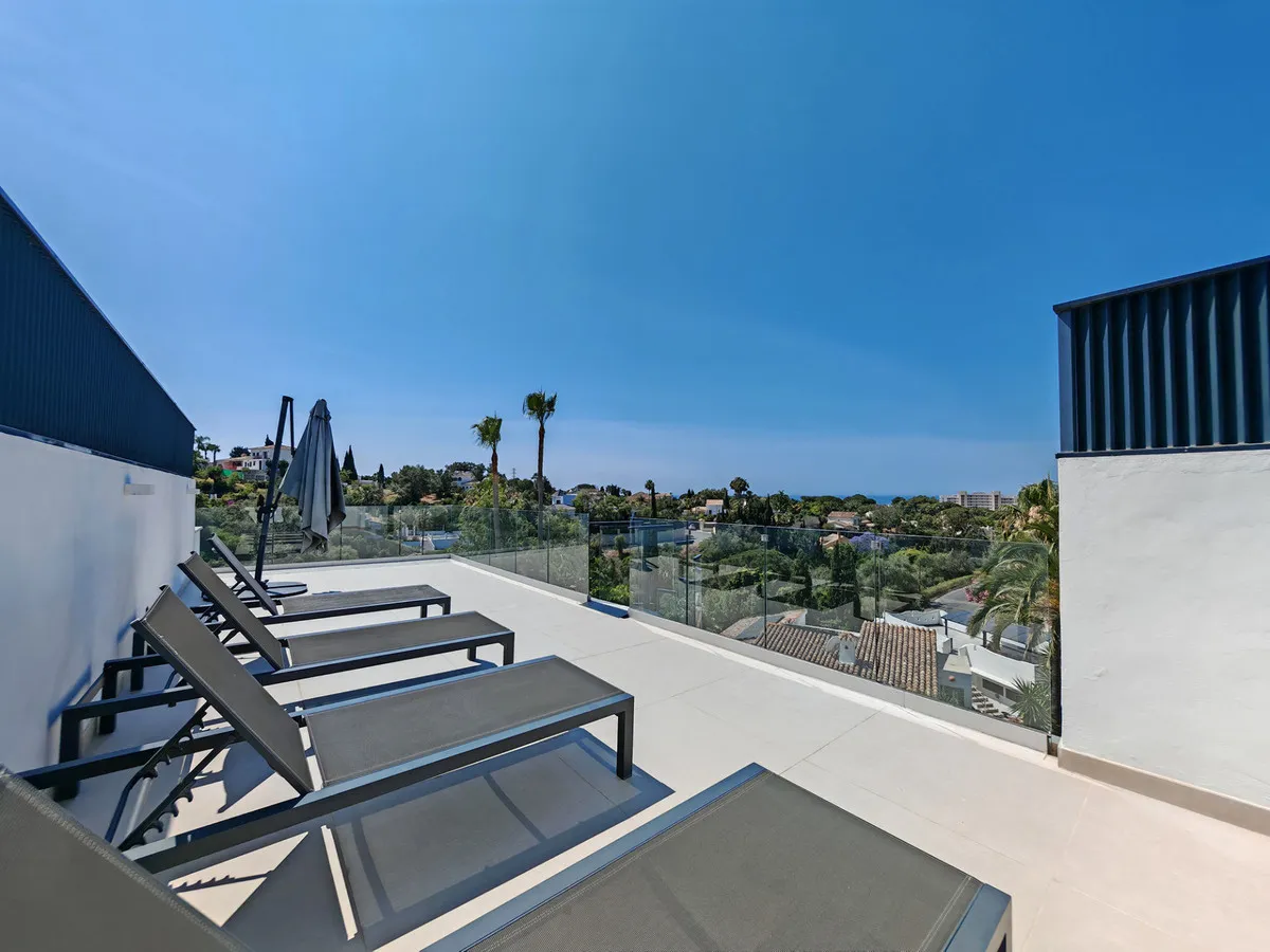 f371d15b-c960-41df-96d3-45f243308e5a